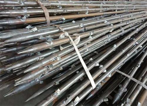 阿荣管棚钢花管加工