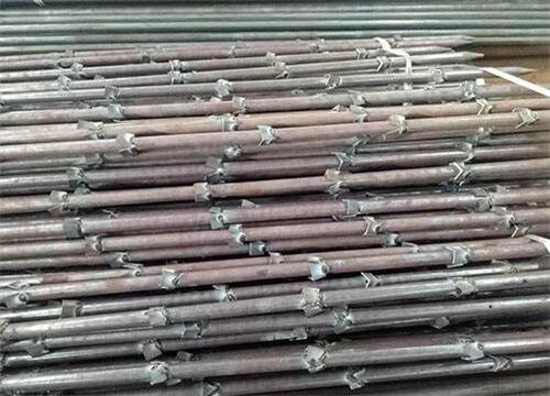 阿荣隧道钢花管